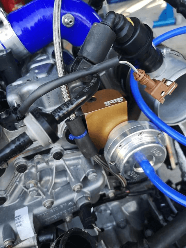 Support de wastegate à fixer sur culasse